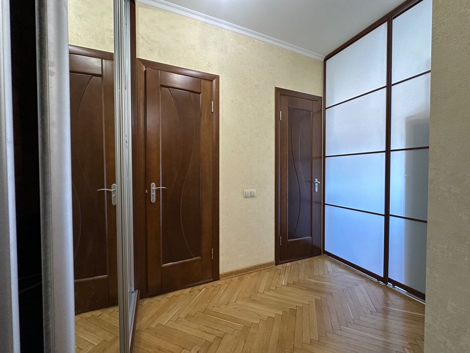 Без %, 2-к квартира з ремонтом, вул.Лятошинського, 28 Теремки