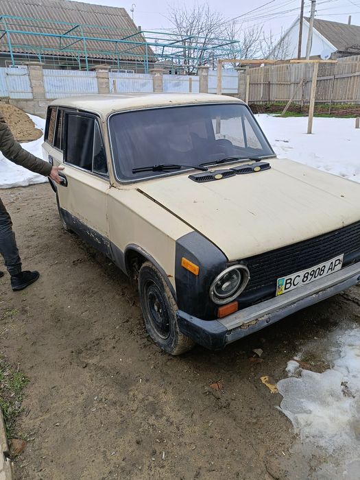 Продам жигуль 2102