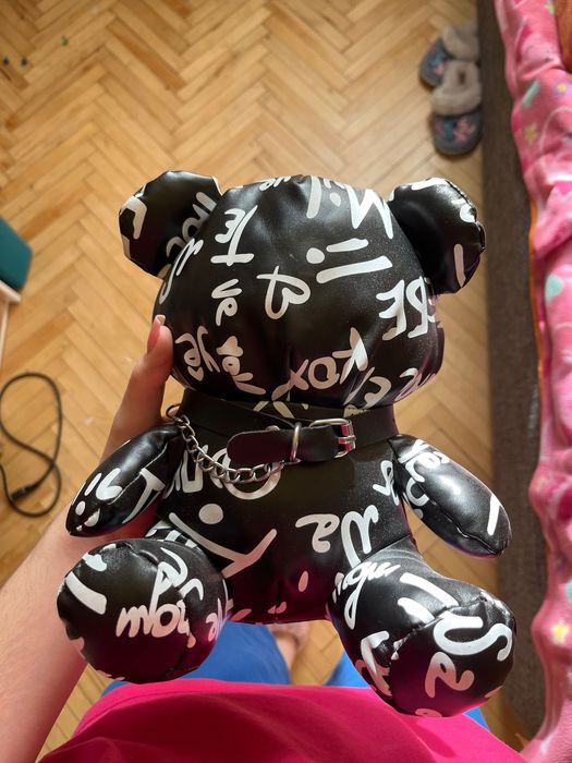 Продається сумка у вигляді ведмедика