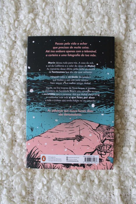 Livro Eu Estou Aqui de Nina Lacour
