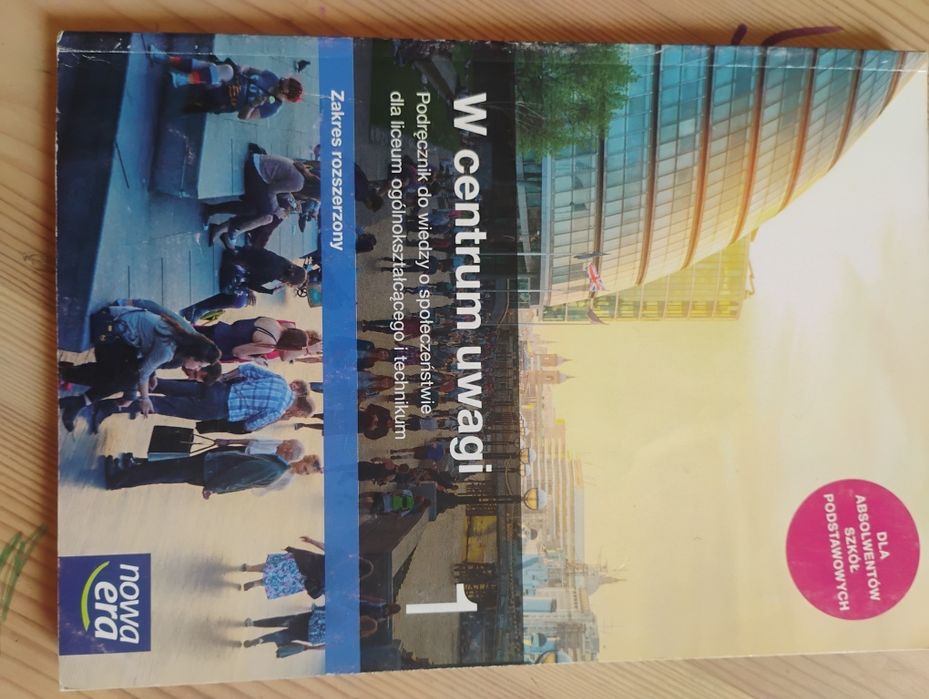 W centrum uwagi 1 zakres rozszerzony Nowa era