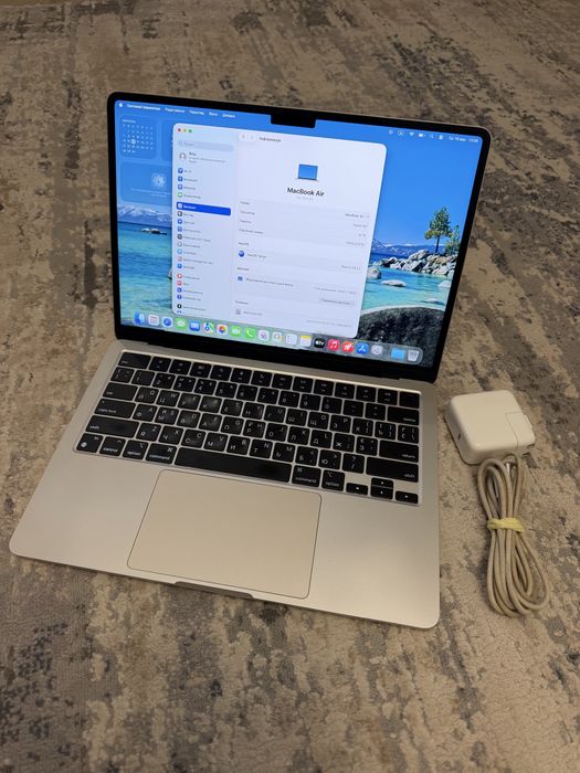 MacBook 2022 M2 8/512gb