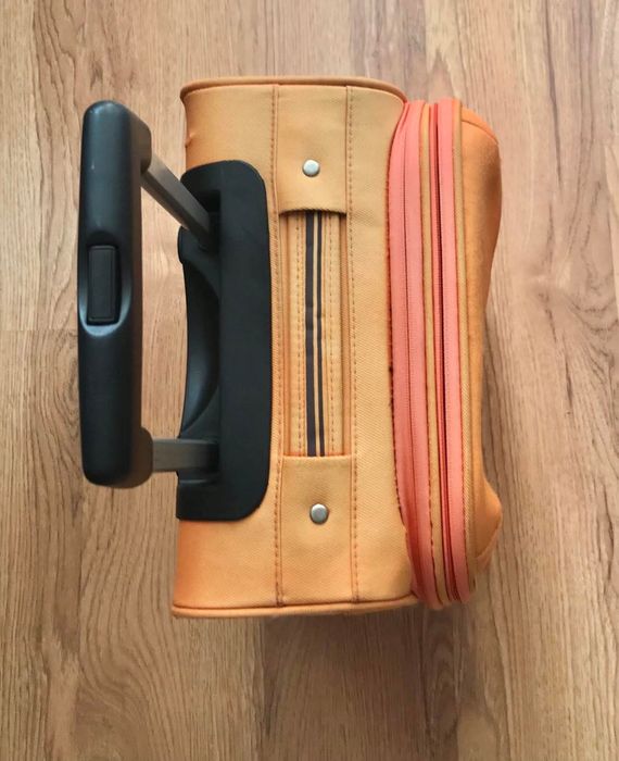 Чемодан валіза