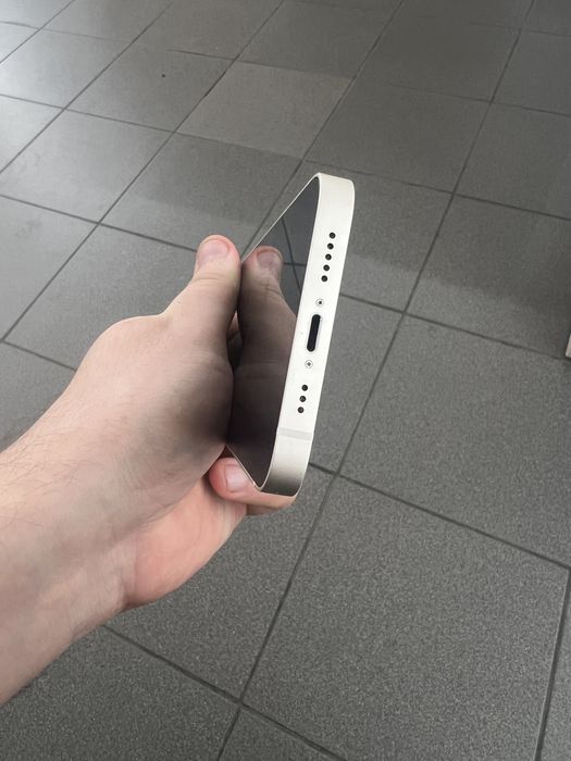 iPhone 13 256GB White