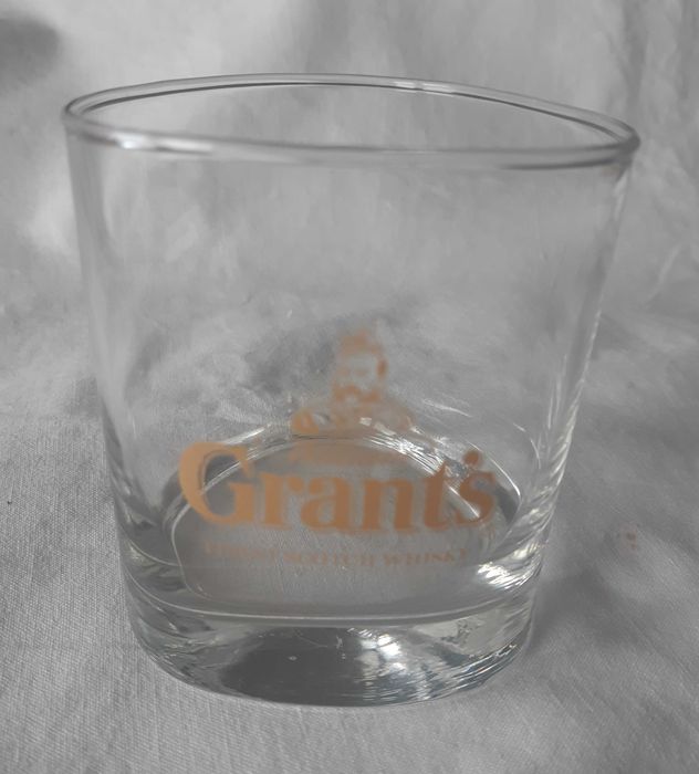 Antigo Copo de Whisky Grant's