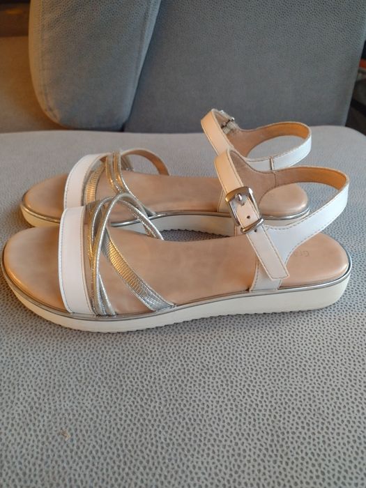Sandały rozm 37, super stan Deichmann
