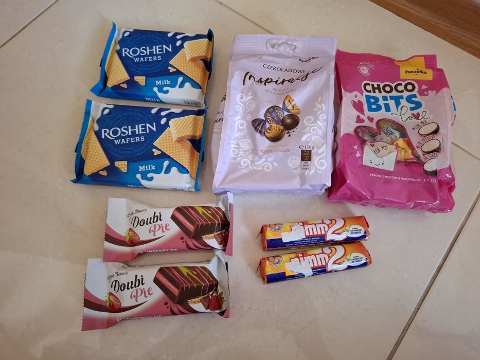 Zestaw słodyczy paczka wafle praliny czekoladki Nimm2