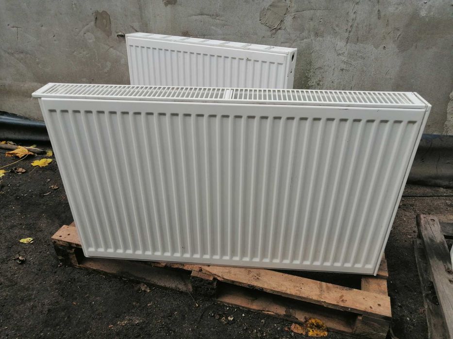 sprzedam  grzejniki     c.o.  100x60  80x 50 60x60  oraz  pompy  wody