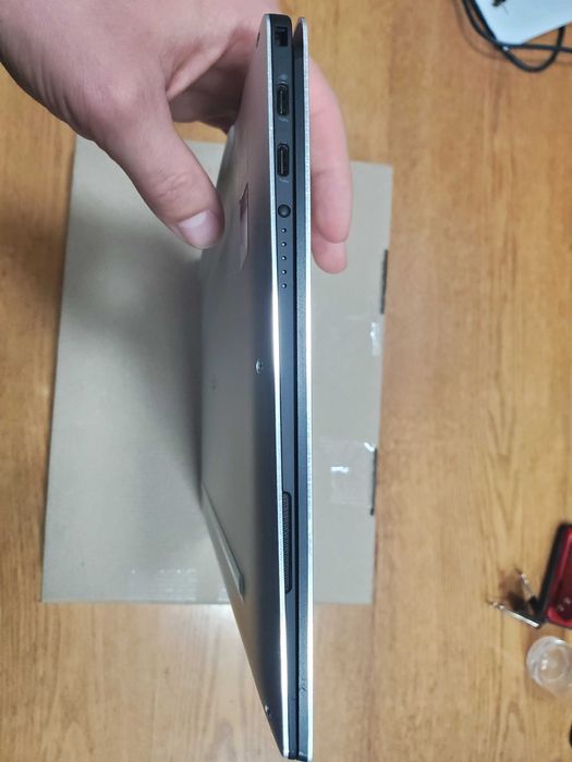 Преміальний сенсорний 4K DELL XPS 9380 I7-8565U 128GB 16GB RAM ідеал