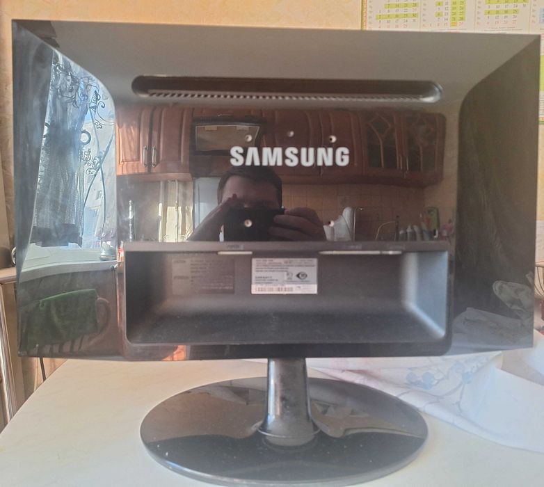 Продається монітор Samsung P 2250