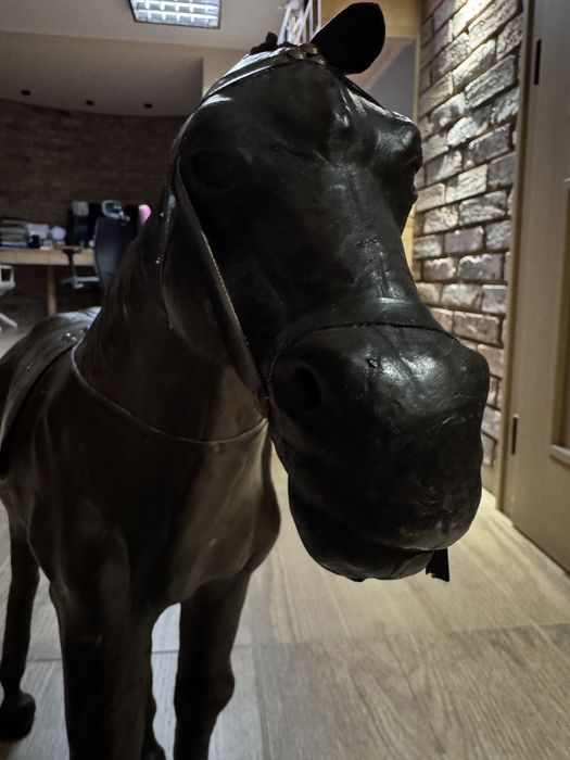 Duży kolekcjonerski drewniany koń obciągany skórą Klasyk antyk vintage