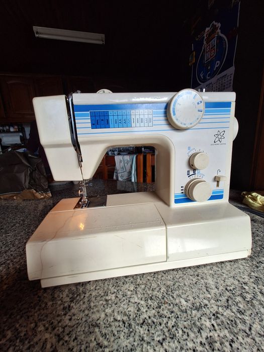 Máquina de costura