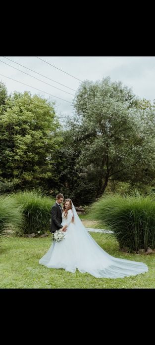 Весільна сукня, фата, кільця до сукні