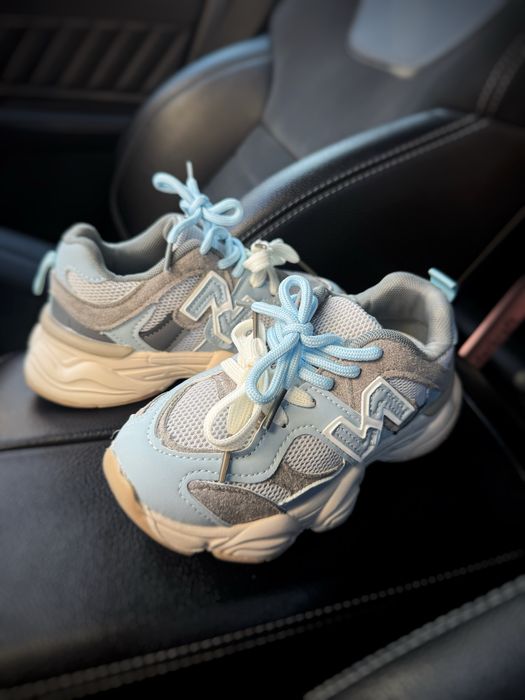 Дитячі кросівки