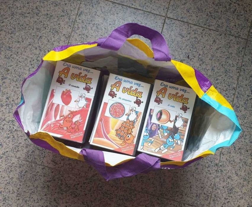 Cassetes VHS Era uma vez A Vida ver fotos