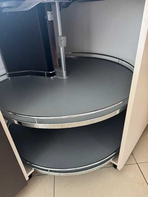 Kosz obrotowy narożny  90*90 Kessebohmer