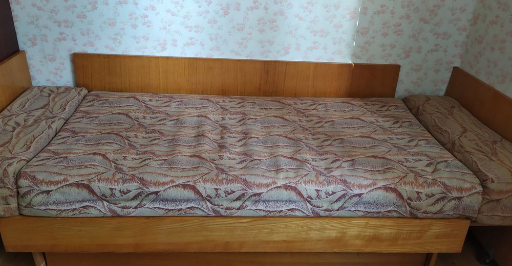 Терміново! Продам одномісне ліжко-диван «Малютка».