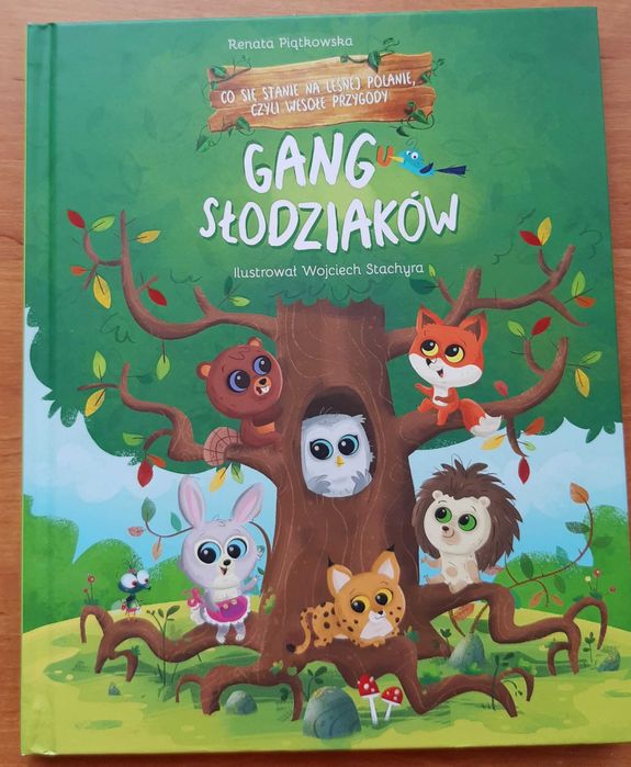 książki, kolorowanka 1 szt.