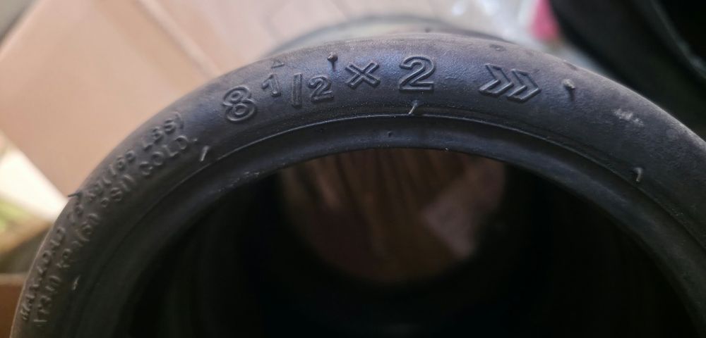 Opona 4szt 8 ½ x 2 do xiaomi + 2 x dętka