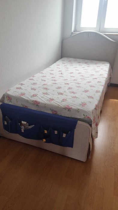 Cama de Solteiro ikea