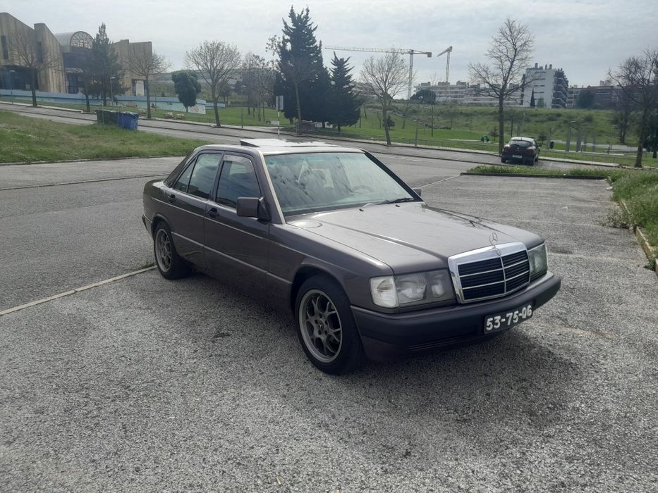 Mercedes 190d impecável