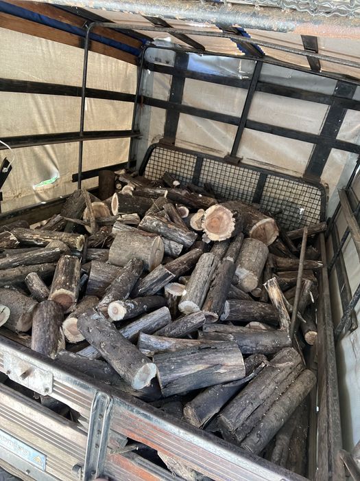 Carrinha de lenha seca eucalipto