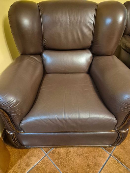 Sofá-cama de 3 lugares em pele e 2 poltronas iguais - Entrega dispon.