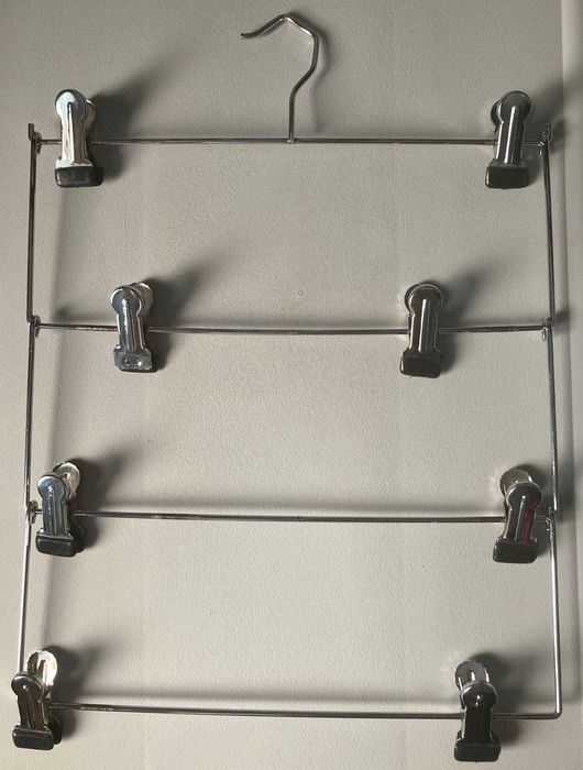 Cabide de Metal com Molas