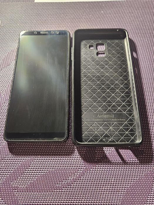 Продам телефон Samsung A8+
