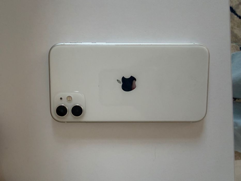 iPhone 11 - com ecrã partido