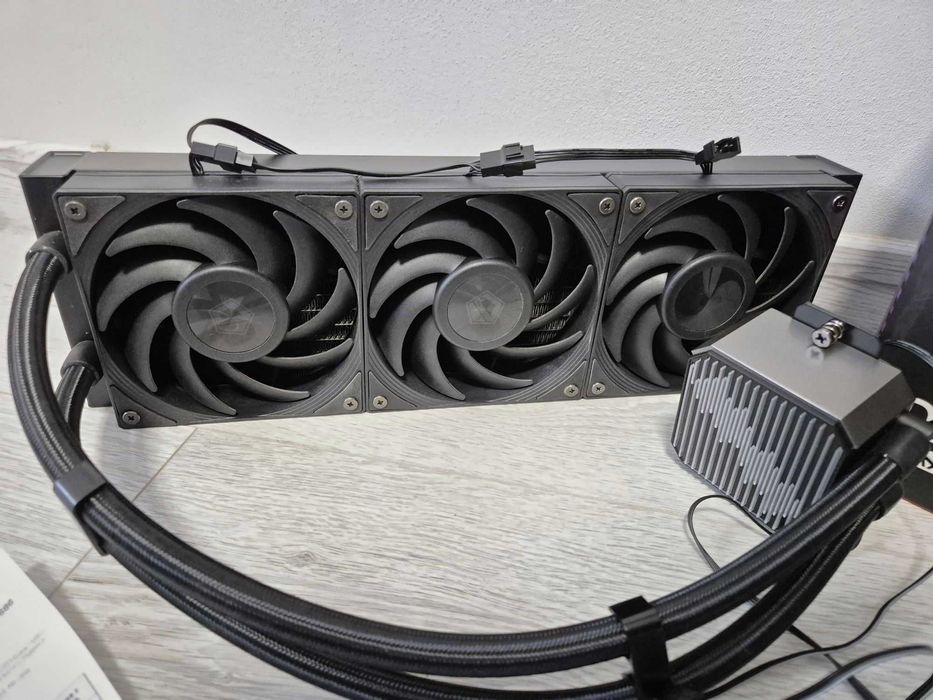 свіже на гарантії 350W Водяне охолодження 360mm ID-Cooling DX360 MAX