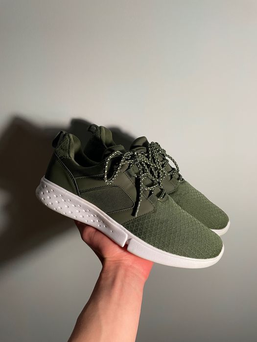 Базові кросівки crivit 41р