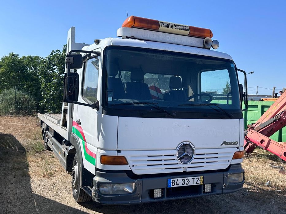 Mercedes Atego 815 Pronto socorro porta 3 de 2002