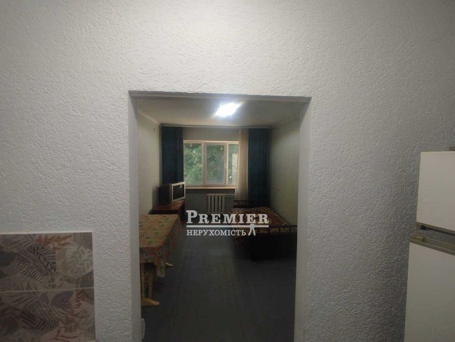 Продається простора кімната у м. Чорноморськ