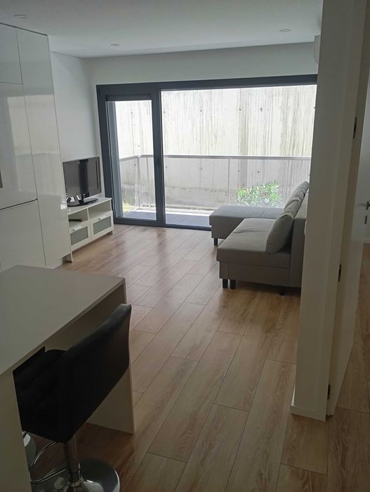 Apartamento T1 pronto a habitar