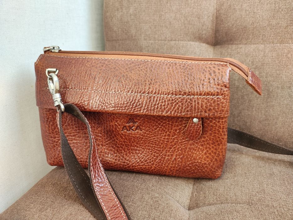 Барсетка чоловіча з натуральної шкіри.