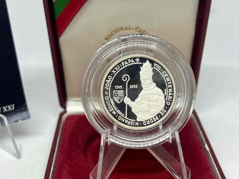Portugal 2005 - Estojo 5 Euros Prata Proof 800 anos do Nascimento de Pedro Hispano - Papa João XXI