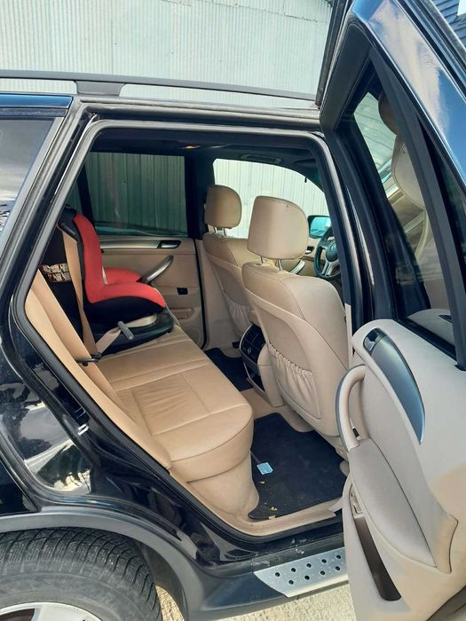 Auto BMW X5 E53