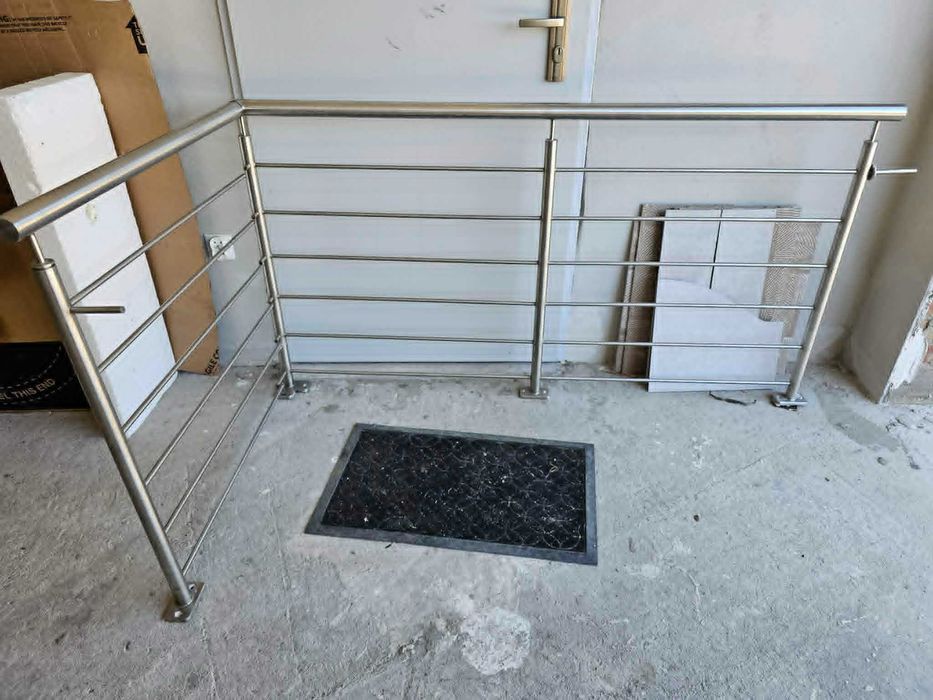 balustrada, na balkon, wejście inox, stal nierdzewna