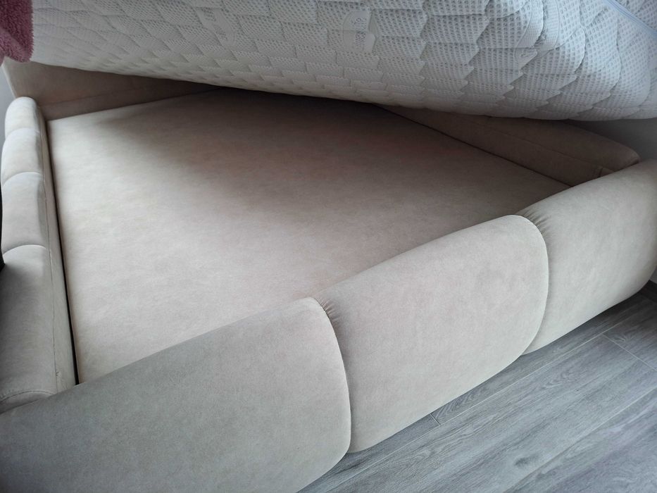 Łozko tapicerowane 140x200