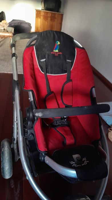 Carrinho de bebé Pierre Cardin