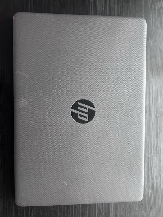 Laptop HP 245 G8