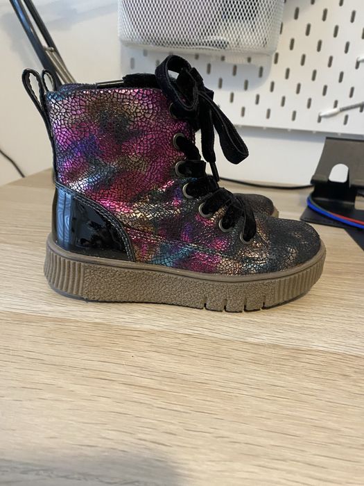 Buty zimowe na grubej podeszwie