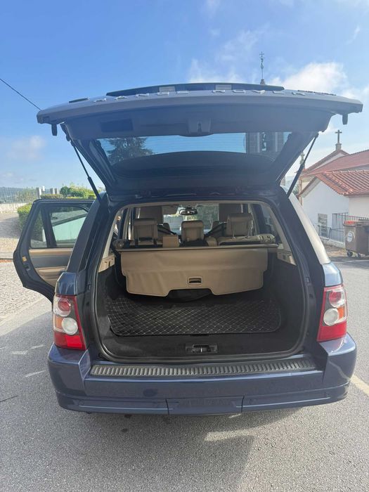 Land Rover Range Rover Sport 2,7 Diesel TDv6 S Selo do carro 72 € Anual — photo 5