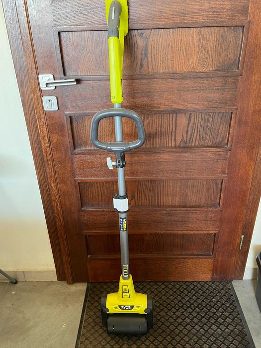 urządzenie do czyszczenia kostki brukowej i patio Ryobi