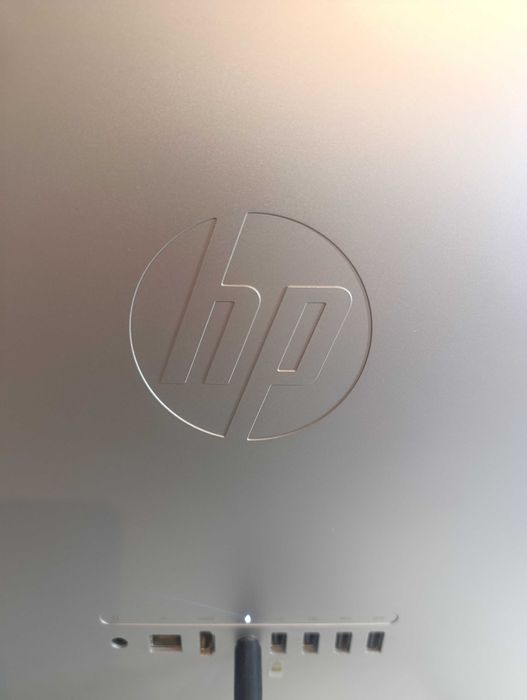 HP All-in-One 24” | Ryzen 5 | Windows 11
