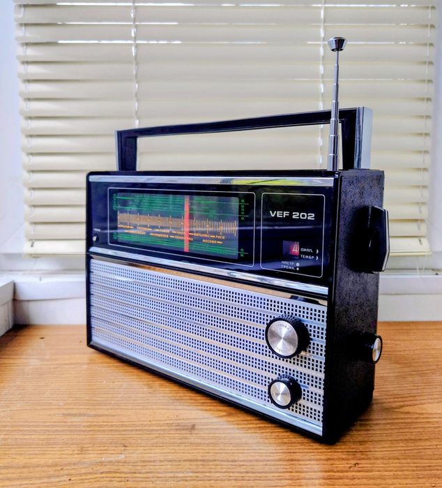 Радіоприймач ВЕФ 202 Радиоприёмник VEF 202