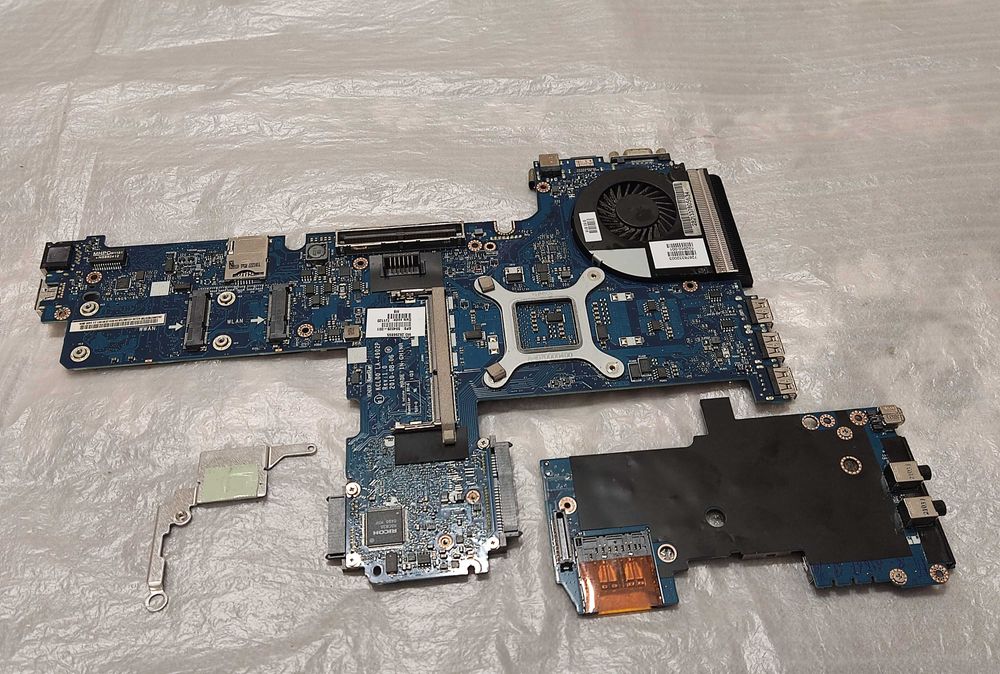 Разборка Ноутбука – HP EliteBook 8440p / EliteBook 8440w "(LA-4902P)"