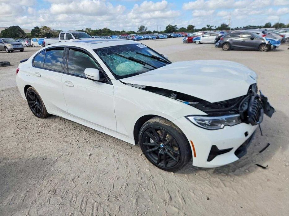 BMW 330XI 2020 гарний стан