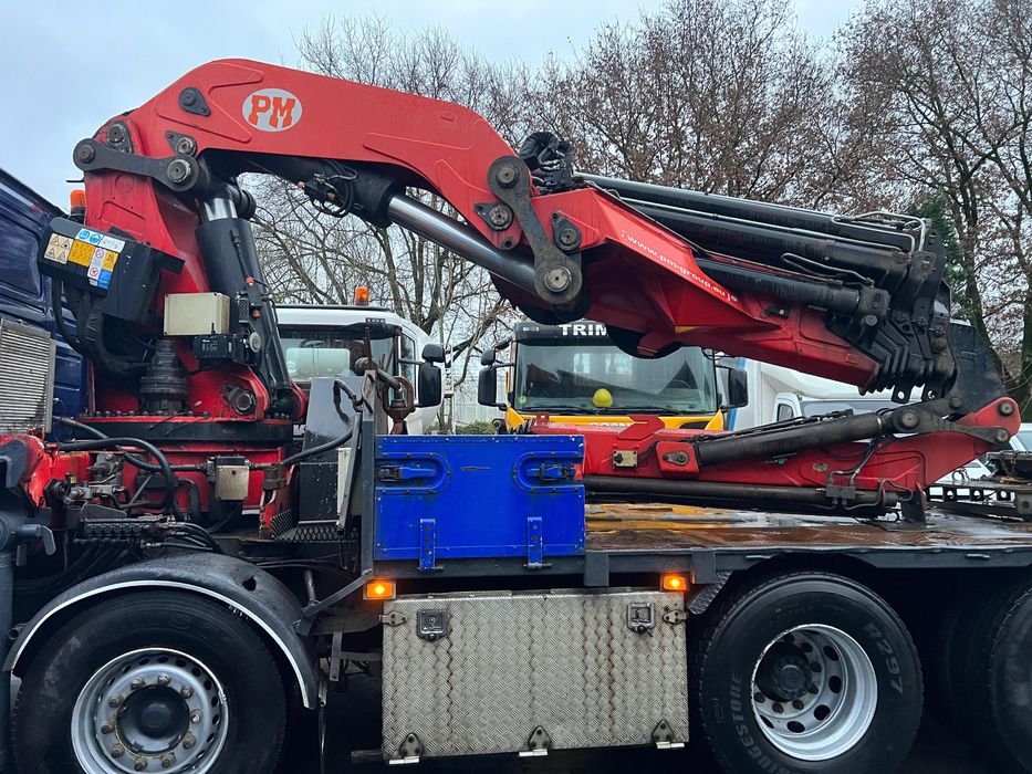 Volvo FH460 8x4 Grua PM85 Ton